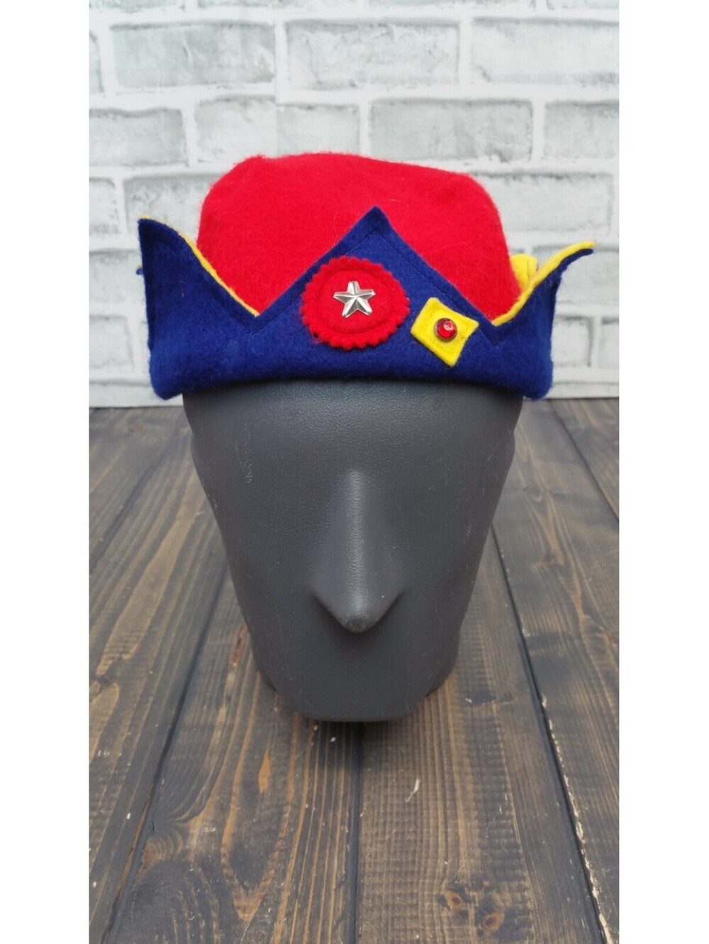 Vintage Clown Club House SMALL FELT HAT King Crown Skull Cap MADE IN USA MARDI